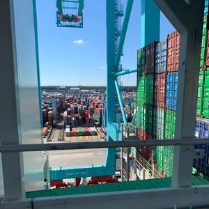 Meet your Posher, Lloyd